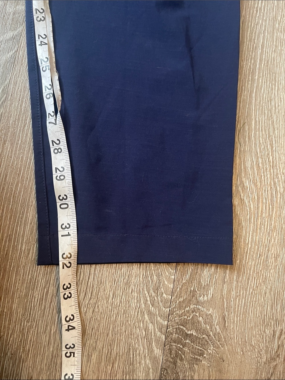 New Fabletics The Only Pant navy blue stretch large water and wrinkle resistant - Picture 4 of 7